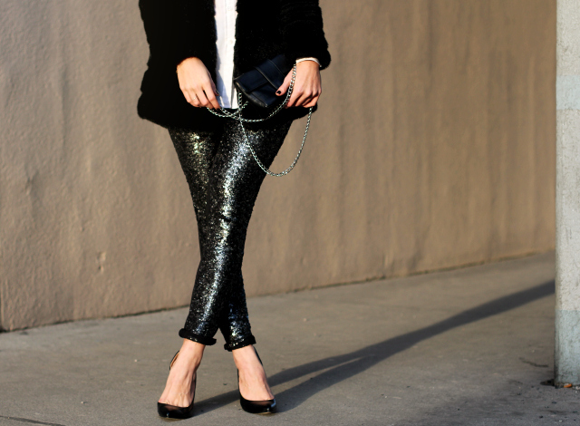 Outfit: Glitter Girl - sequin pants