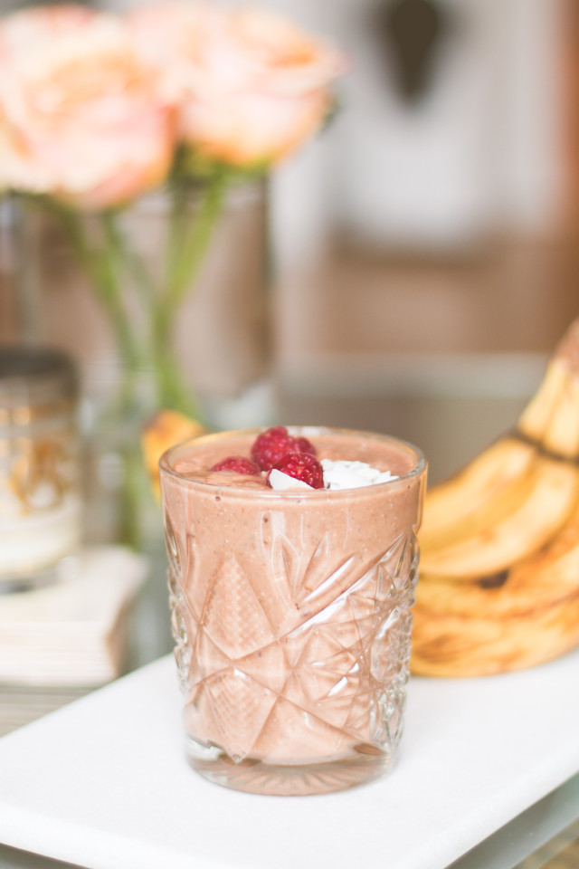 Chocolate Banana Breakfast Smoothie | Bikinis & Passports