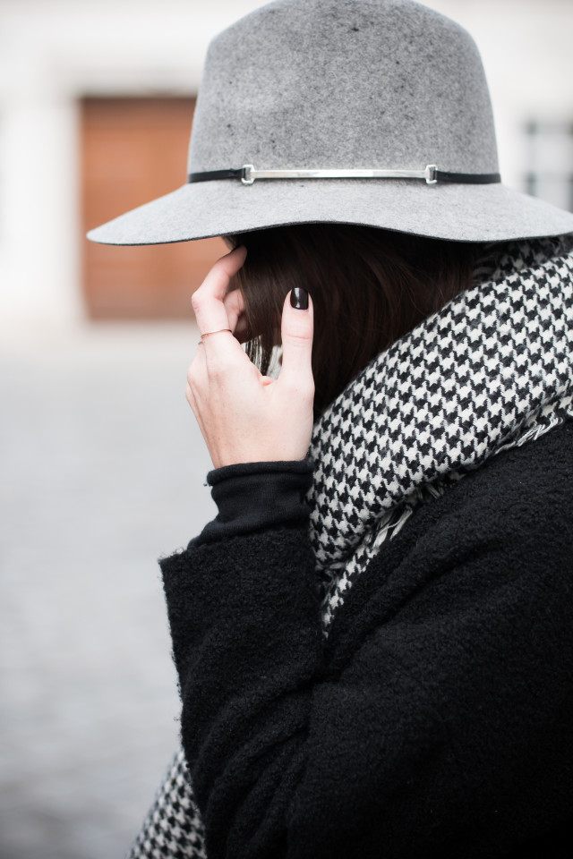 Janessa Leone Victoria Hat | Bikinis & Passports