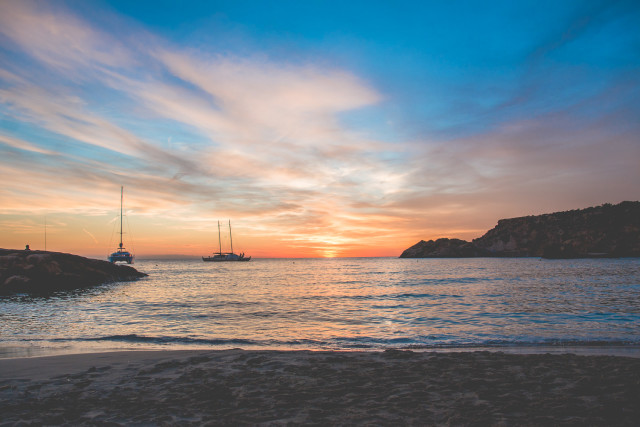 TRAVEL: my (mini) guide to Ibiza | Bikinis & Passports