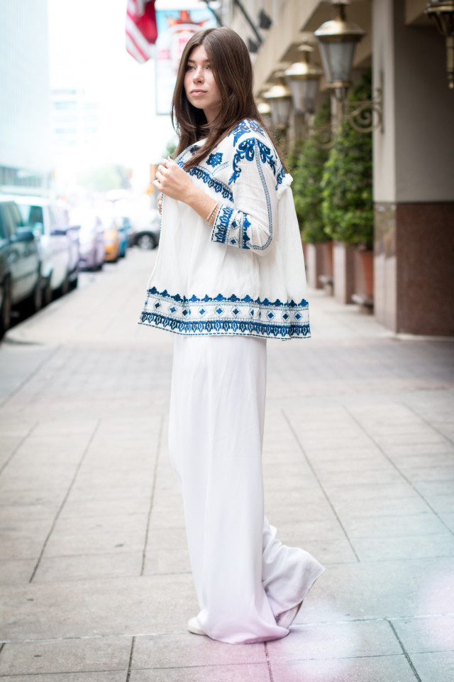 white palazzo pants outfit