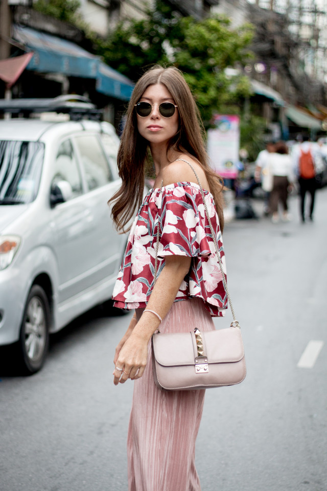 OUTFIT: Bangkok, floral off-shoulder top with blush pink plisse culottes | Bikinis & Passports