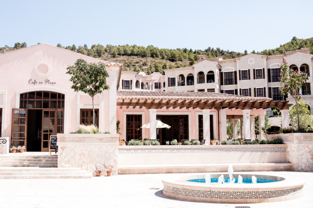 Hotel Review Park Hyatt Mallorca - Cap Vermell | Bikinis & Passports