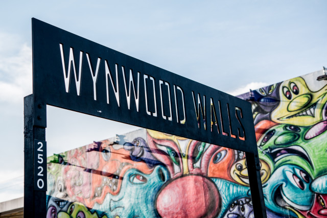OUTFIT: Wynwood Walls Miami | Bikinis & Passports