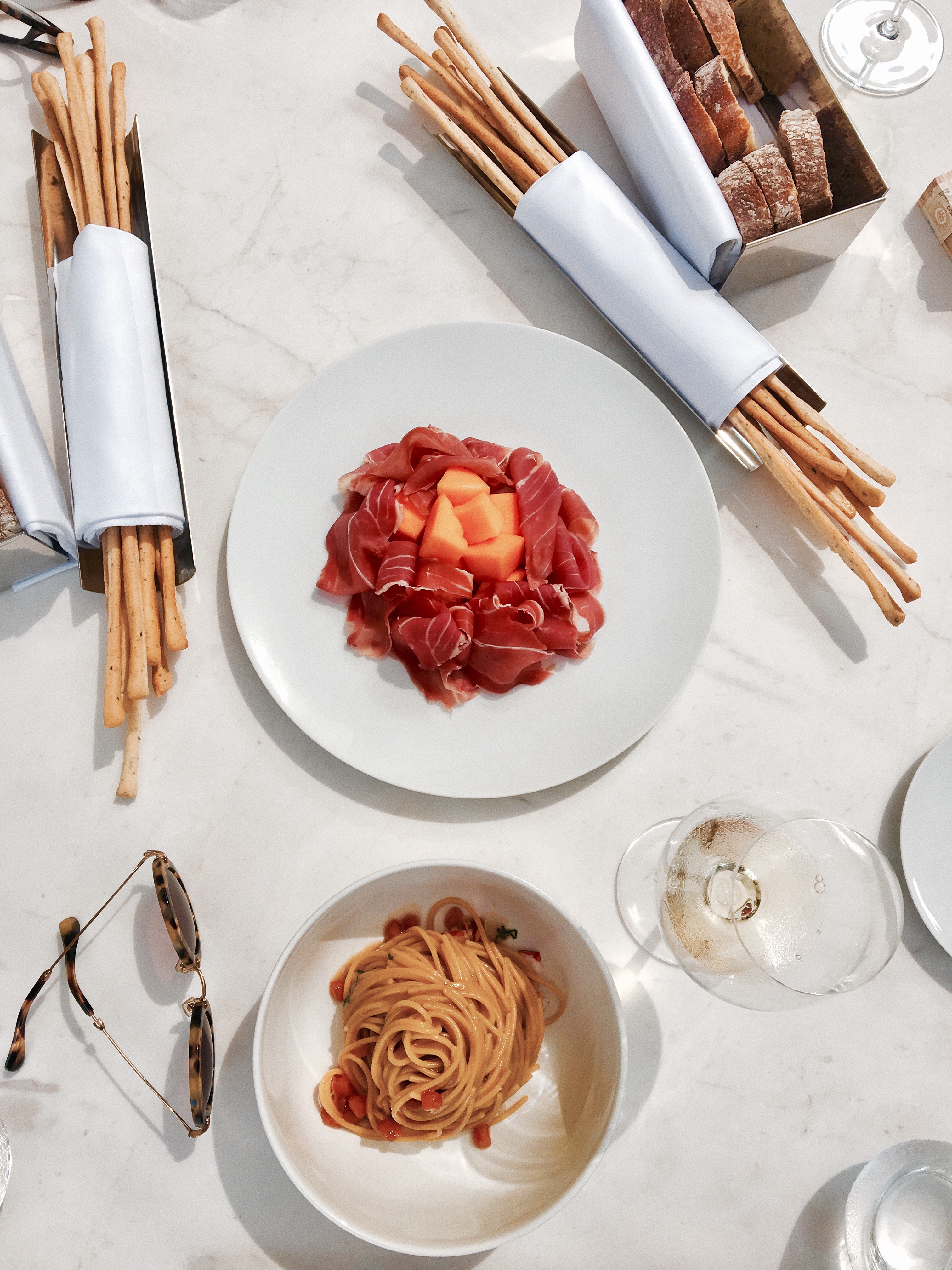 Amore Amore! La Vita è una Combiniazione de Magia e Pasta. Si?